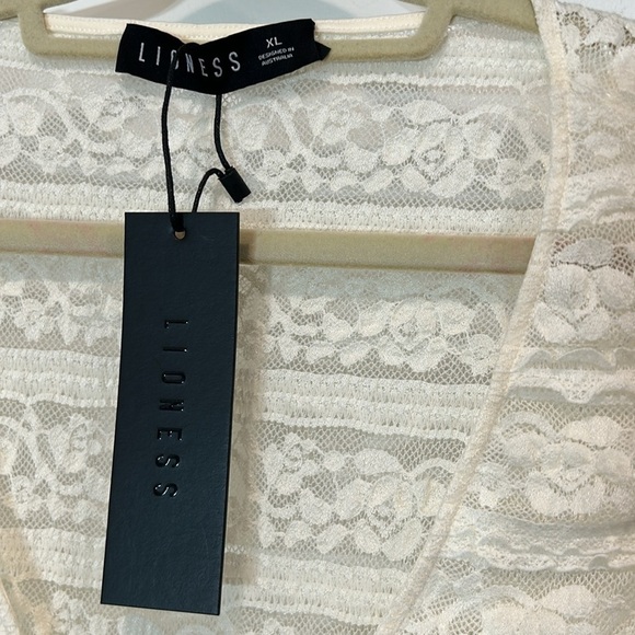 Lioness Lace Olsen Vest off white Womens size xl new w tags - Picture 4 of 9